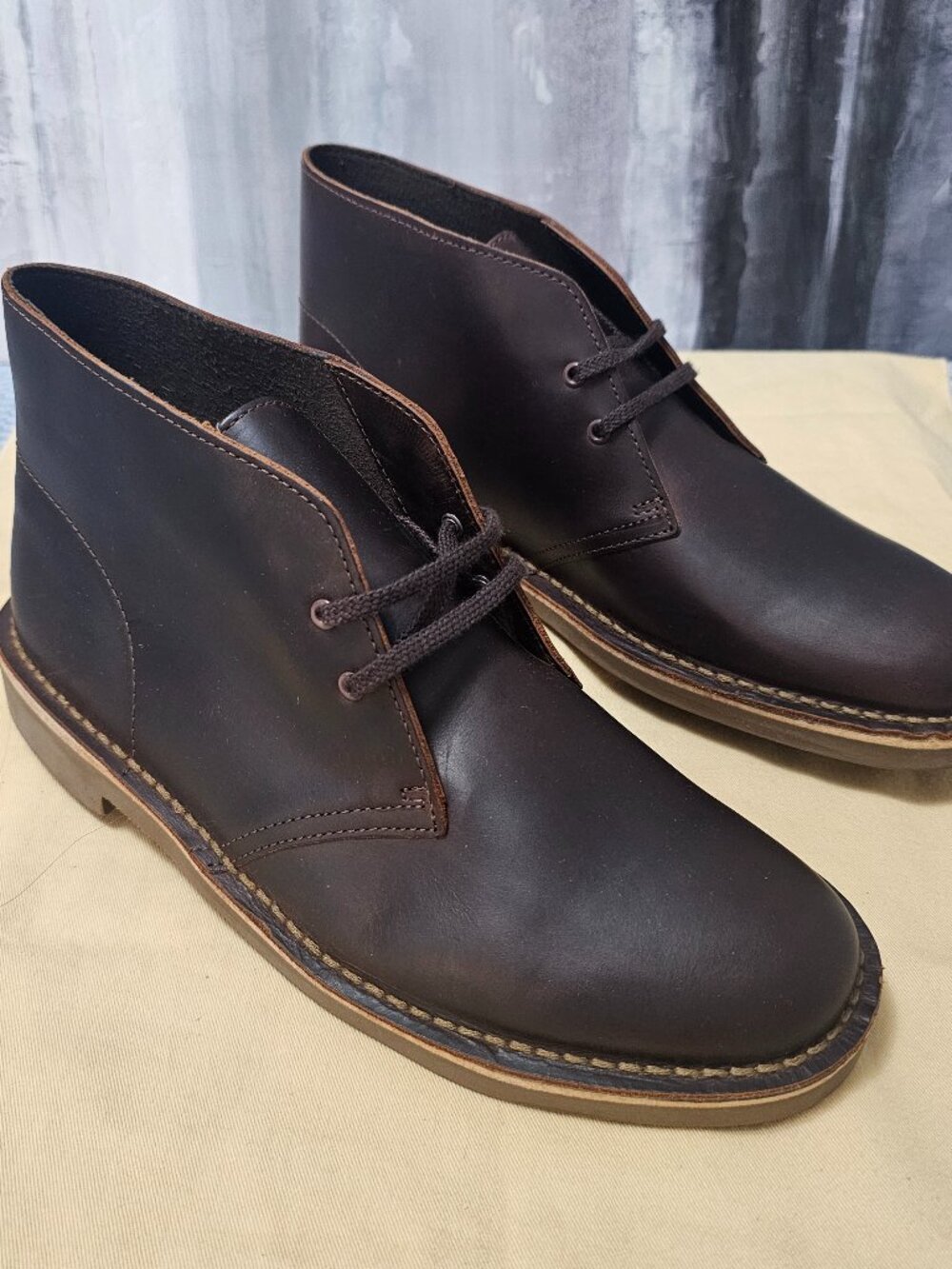 Clarks Men's Brown Leather Chukka Boots – Size 9 NEW - Picture 2 of 7